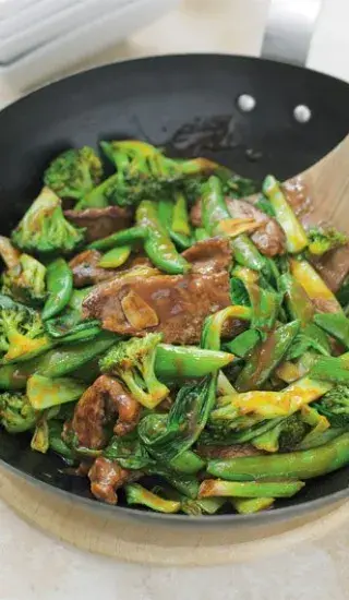 Opékané hovězí se zeleninou