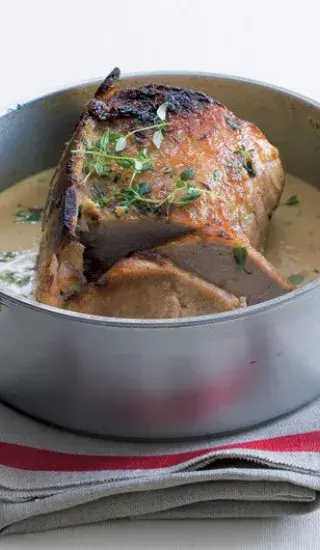 Křehká vepřová pečeně v mléce