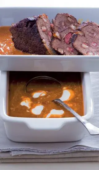 Hovězí pečeně po cikánsku