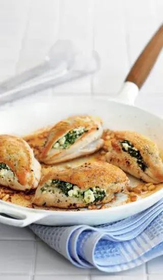 Kuřecí prsa plněná špenátem a fetou
