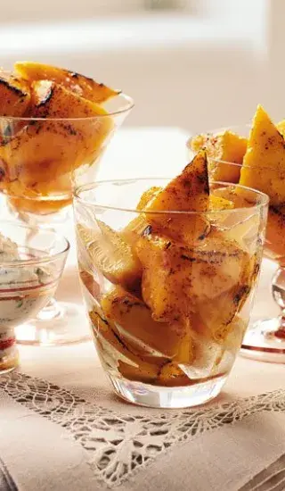 Mango s jogurtem a chilli polevou