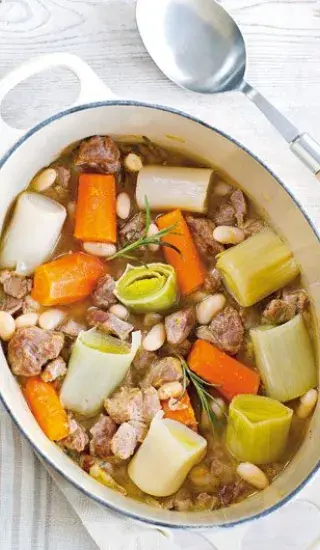 Dušené krůtí maso se zeleninou