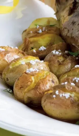 Česnekové brambory