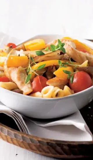 Penne s kuřetem a zeleninou