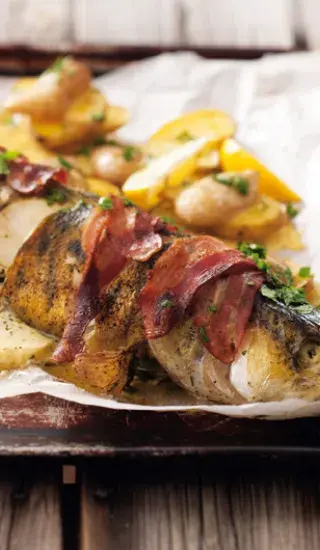 Candát se zapečenými bramborami