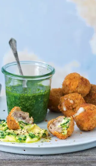 Telecí kuličky s mozzarellovou náplní