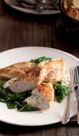 Kuřecí prsa plněná sýrem s modrou plísní