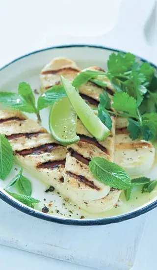 Grilovaný sýr s bylinkami