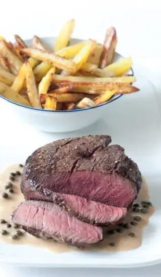 Biftek s pepřovou omáčkou