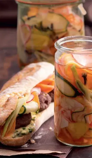 Křupavá kyselá zelenina