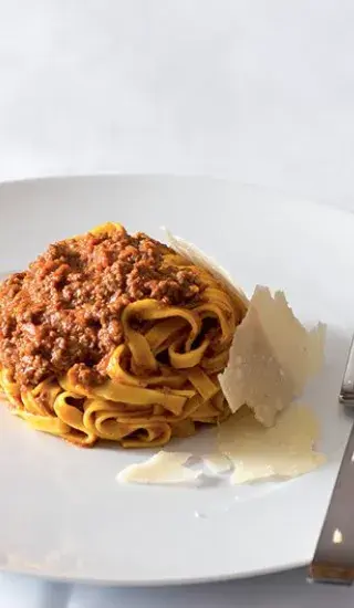 Richardova boloňská omáčka s tagliatelle