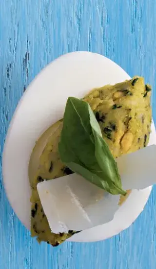 Plněné vejce s pestem