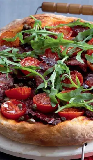 Pizza s chorizem a rukolou