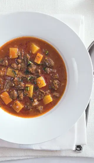 Gulášová polévka