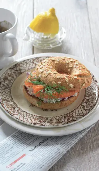 Bagel s lososem