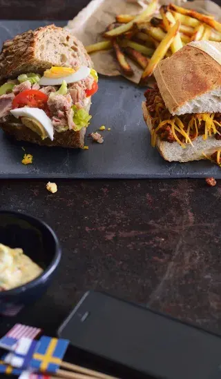 Tuňáková bageta s vejcem