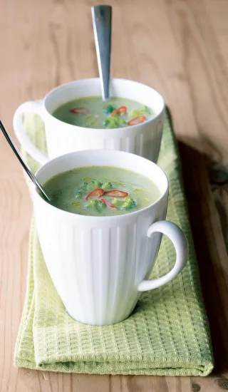 Brokolicová polévka s nivou