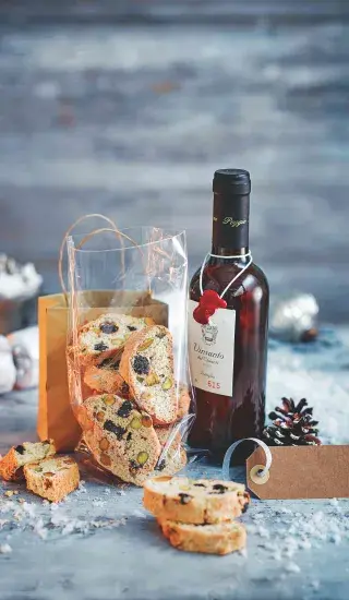 Cantuccini s pistáciemi a třešněmi