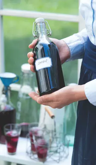 Černorybízový likér cassis