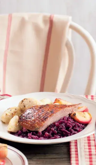 Červené zelí s brusinkami