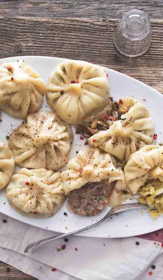 Gruzínské chinkali se třemi různými náplněmi