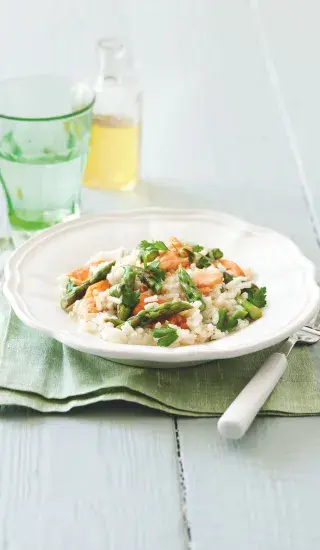 Chřestové rizoto s lososem uzeným teplým kouřem