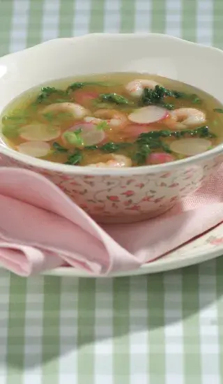 Čínská polévka s ředkvičkami