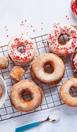 Donuty s cukrovou polevou