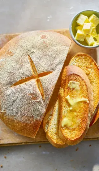 Jednoduchý bílý chléb