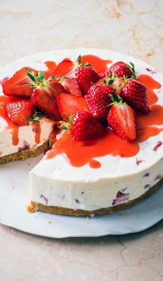 Jahodový cheesecake