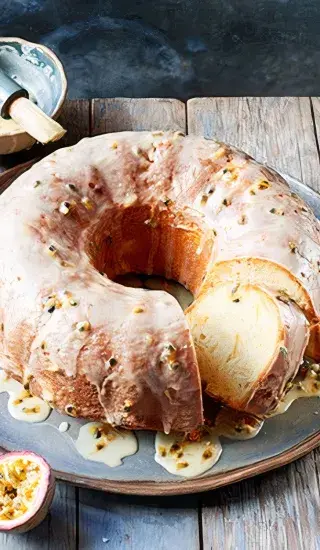 Bábovka s ananasem a mučenkou