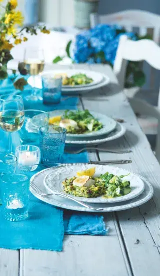 Cuketové placičky s okurkovým salátkem