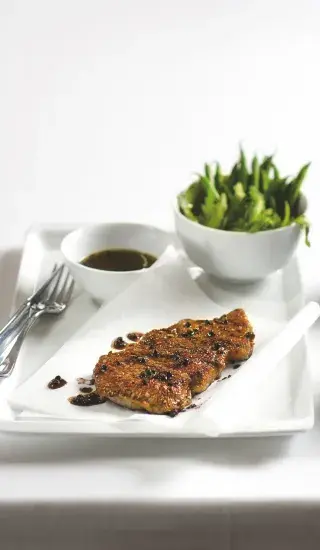 Steak s omáčkou z červeného vína 