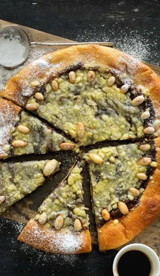 Dvojctihodný koláč s tvarohovou náplní