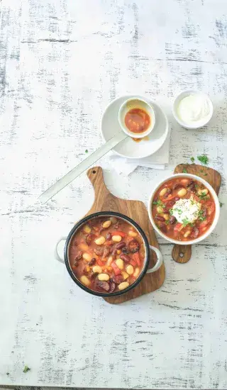 Fazolová polévka s klobásou