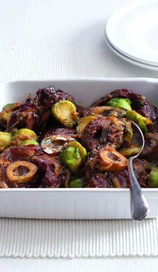 Ossobuco se šalvějí, česnekem a kapustičkami