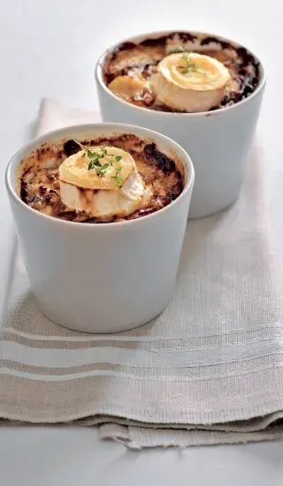 Gratinované topinambury s cibulí