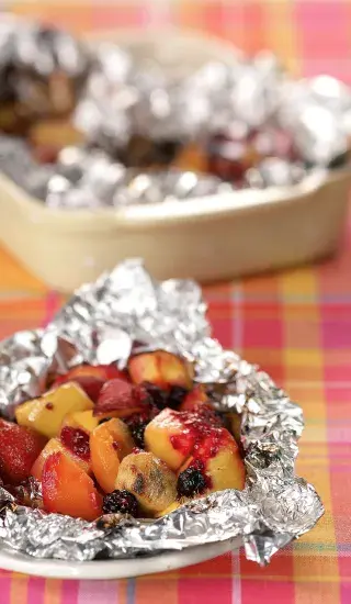 Grilované ovocné balíčky