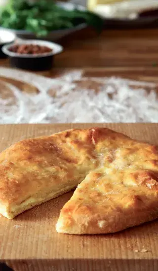 Gruzínské slané koláče – kubdari, lobiani, chačapuri
