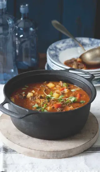 Gulášová polévka z líček