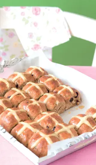Hot cross buns
