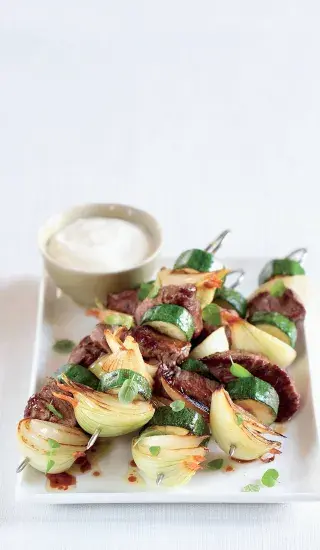 Špízy hovězí a cuketa