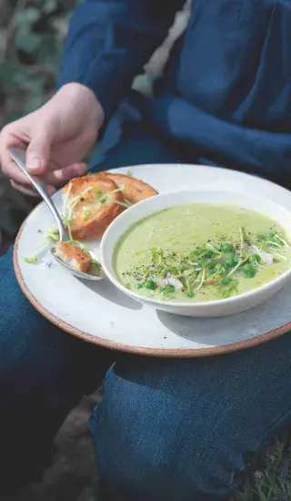 Hráškový krém se šunkou