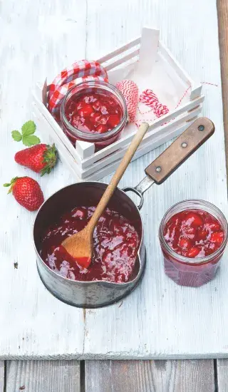 Jahodový džem s vanilkou a limetou