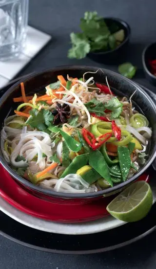 Jarní nudlová polévka