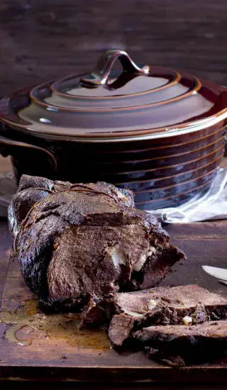 Kanec se šípkovou omáčkou