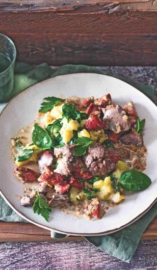 Kuřecí játra s chorizem & brambory