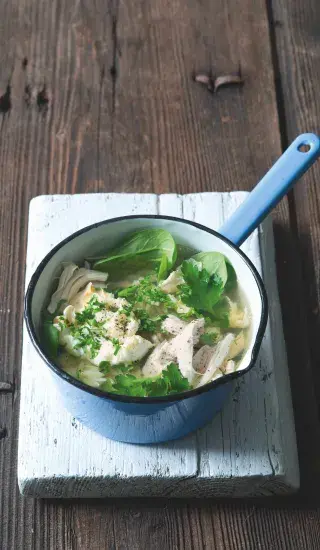 Kuřecí polévka se špenátem