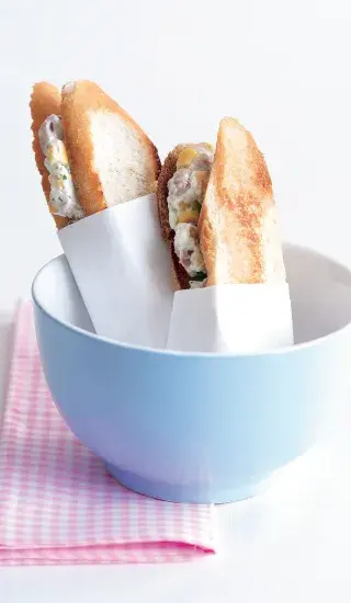 Kuřecí sendvič s kukuřicí