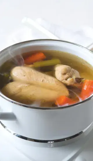 Nejsnazší kuřecí vývar